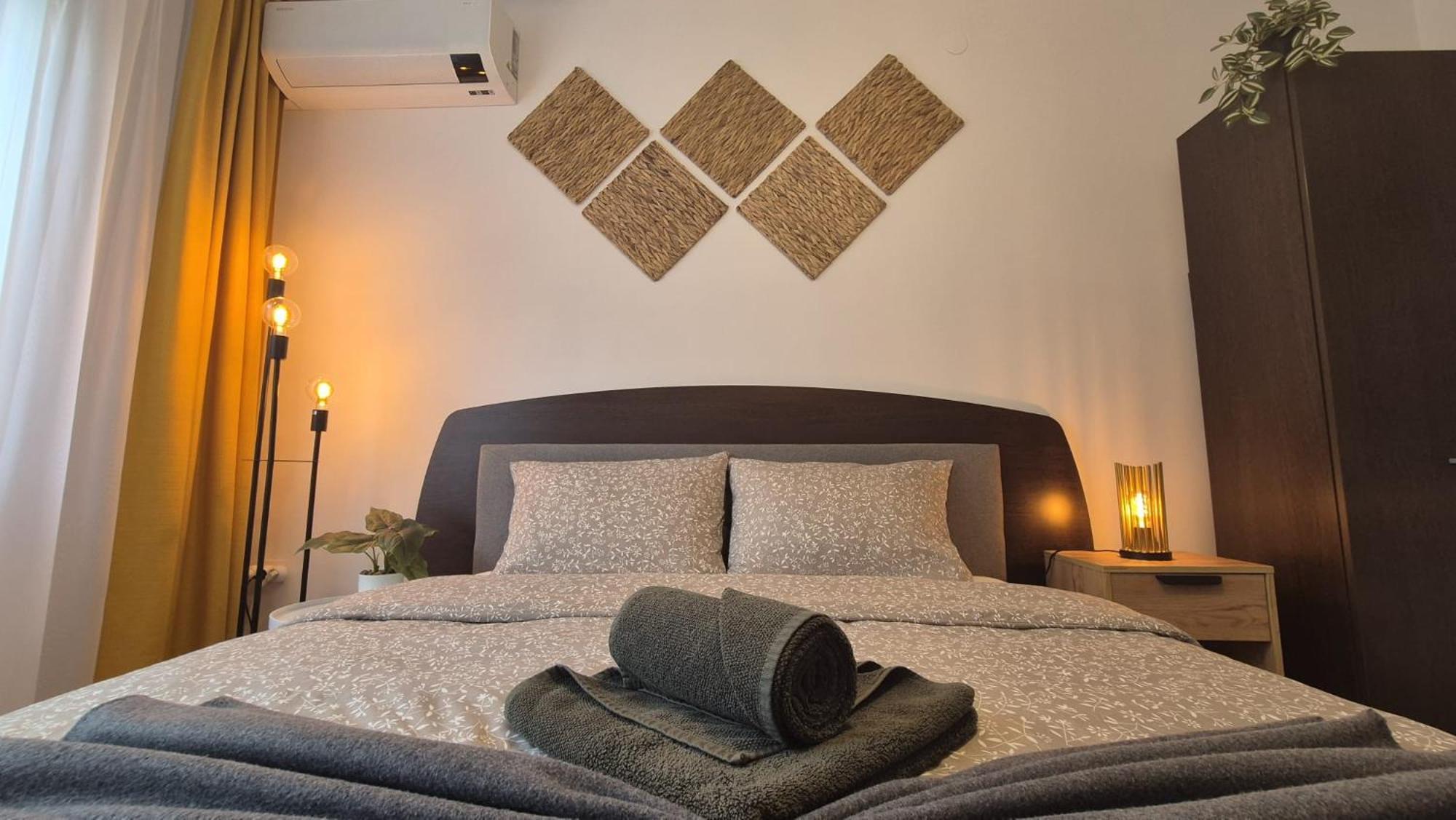 Tusmorez Central Apartment Targu-Mures Bagian luar foto